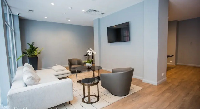 Yorkville Plaza Express Stay, Забронировать Отель Отели Торонто 4 звезды, рядом с Women's College Hospital, 4*
