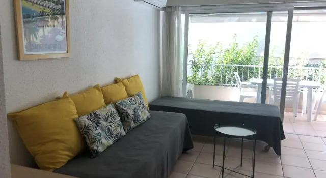 Appartement Saint-Raphaël, 1 pièce, 3 personnes - FR-1-466A-11, Book Apartment Saint-Raphaël Mimosa Road