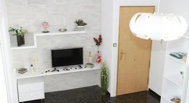 Апартаменты Shiny Per Family Apartment