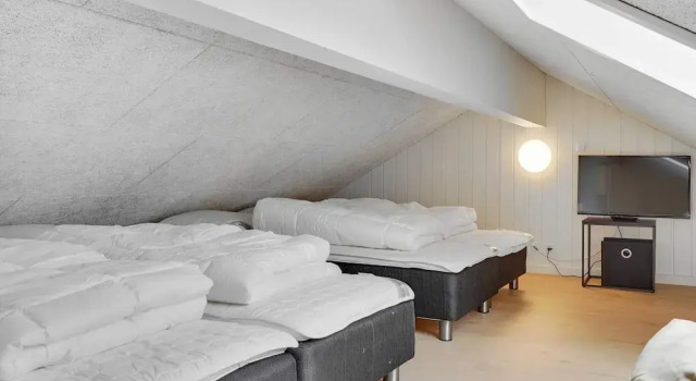 5 Star Holiday Home in Ringkobing, Rezerwuj Dom wakacyjny Domki letniskowe w Vestjylland, Domek
