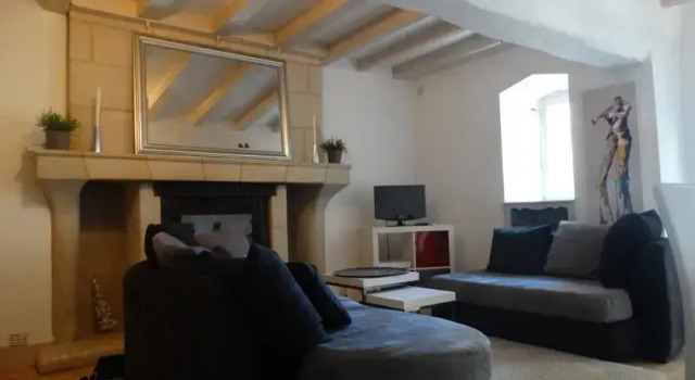 Au Bord de la Rivière, Rezerwuj Apartament  