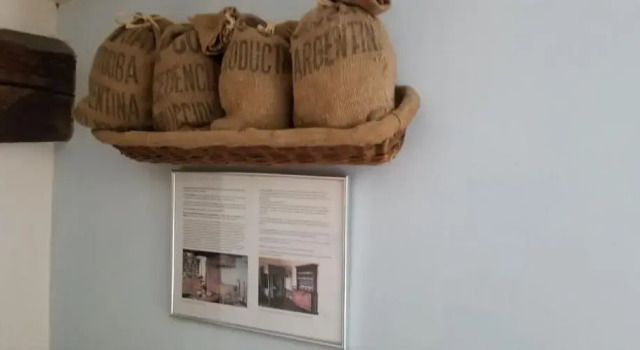 Трёхместный номер Standard с видом на сад Aux Chambres des Bujours