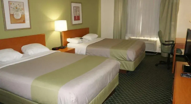 Четырёхместный номер Standard Motel 6-Anderson, IN