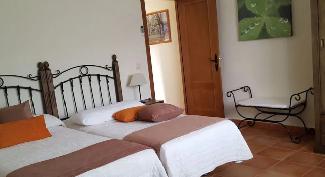 House with Pool in Cabañeros National Park near Madrid & Toledo, Buchen Sie Hotel Navas de Estena 