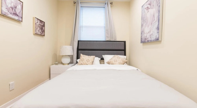 Jersey, Hoboken 37 Vroom Street 3 Bedroom Apts