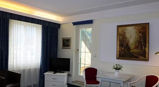 Schloss Kurhotel Strobl, Забронировать Отель Отели Зальцбурга 4 звезды, 4*