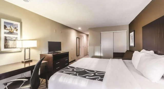 Номер Deluxe La Quinta by Wyndham Collinsville - St. Louis