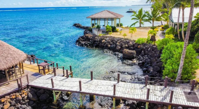 Бунгало с видом на залив Saletoga Sands Resort & Spa