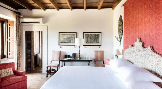 Люкс с видом на сад La Posta Vecchia Hotel