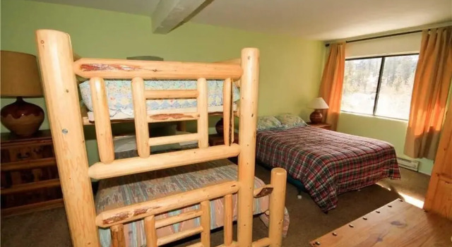 Mammoth Ski & Racquet Club #12 - Pet Okay! 2 Bedrooms 2 Bathrooms Cond