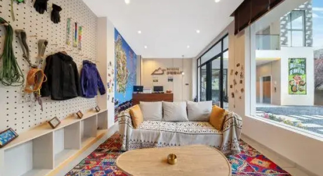 Walker Mountain Residence (Siguniang Mountain)