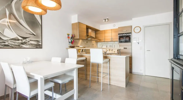 Апартаменты Beautiful Apartment on the sea Wall