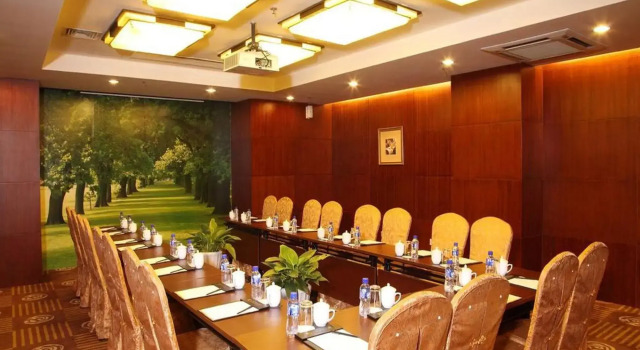Beijing Hepingli Hotel, Забронировать Отель Отели Пекина 3 звезды, рядом с Храм Земли, 3*