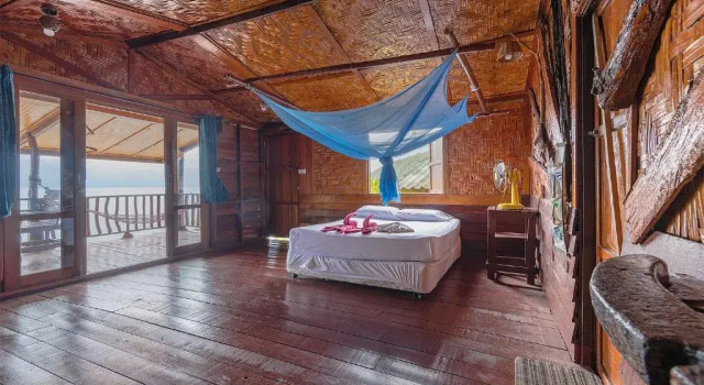 Бунгало On the Rocks Mai Pen Rai Bungalows
