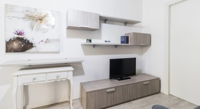 Italianway Easy - Marcantonio dal Re 20 C, Buchen Sie Ferienwohnung Certosa Mailand