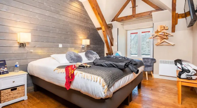 Le Relais des Lacs, Book Hotel Planchez Morvan