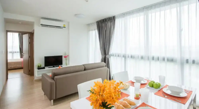 Семейный люкс с 2 комнатами с балконом Connext Residence Phuket