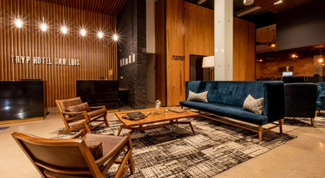 TRYP by Wyndham San Luis Potosi Hotel & Suites, Prenota Hotel San Luis Potosi Messico