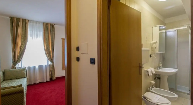 Двухместный номер Deluxe с балконом Hotel Lucia
