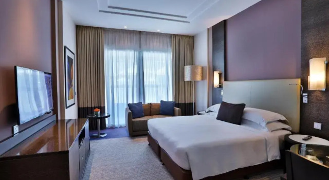 Двухместный номер с видом на бассейн Four Points by Sheraton Al Ain