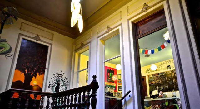 Кровать в общем номере Art Factory San Telmo