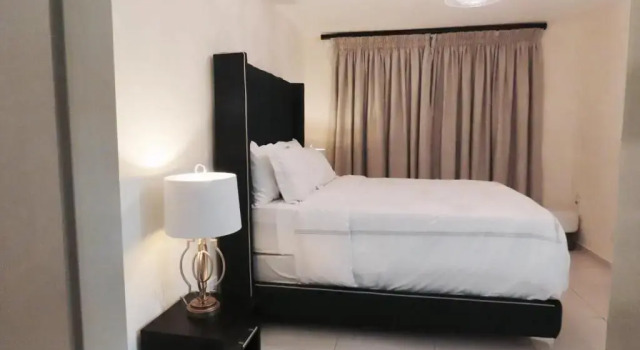 Апартаменты Embassy Gardens 17 West Rd South Morningside Sandton Johannesburg Secure 2 Bedroom fully furnished apartment with 24hrs security