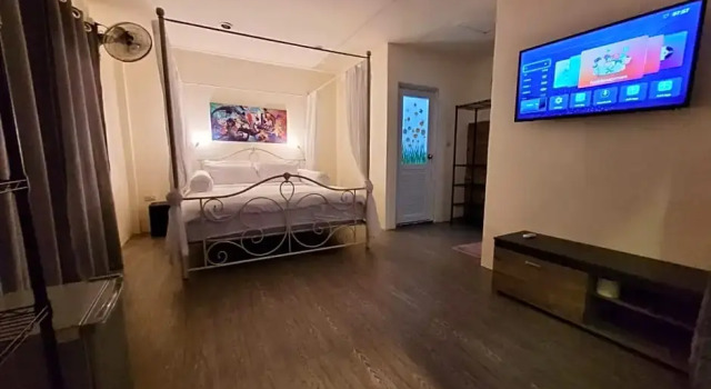 Sunshine Guesthouse and Diving school Room Nr 5, Забронировать Отель Отели Южного Таиланда с парковкой, Парковка
