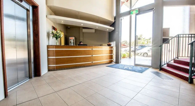 Warners At The Bay, Book Hotel Warners Bay Lake Macquarie