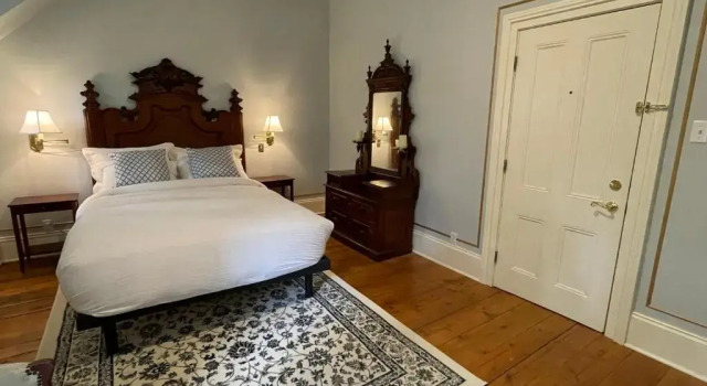 Двухместный номер Standard Manoir Sweetsburg