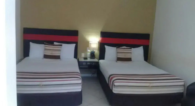 Четырёхместный номер Standard Madero Suites