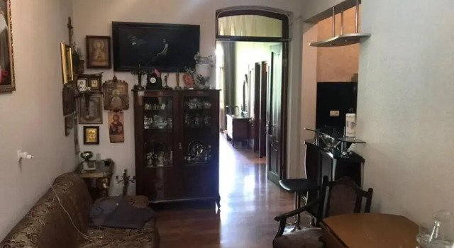 Marina's Guest House, Забронировать Гостевой дом Чугурети Тбилиси, рядом с Tеатр имени Марджанишвили