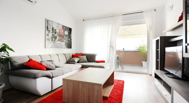 Апартаменты Comfort с 2 комнатами с балконом и с видом на море Apartments Hills