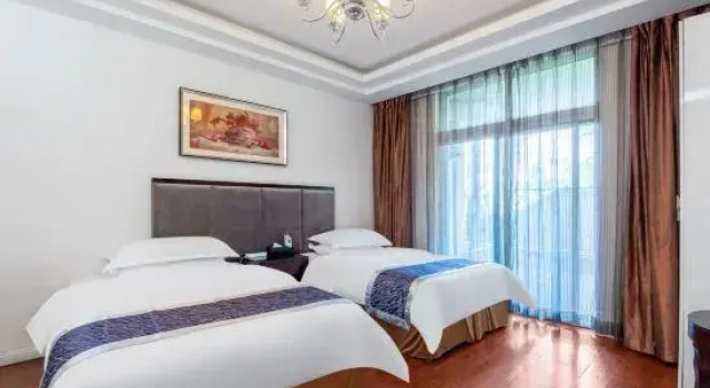 Люкс Business Seven-color Garden Resort (Fairy Mountain Tourist Reception Center)