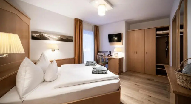 Номер Standard Hotel Belvedere - Fine Dining, Hideaway & SPA
