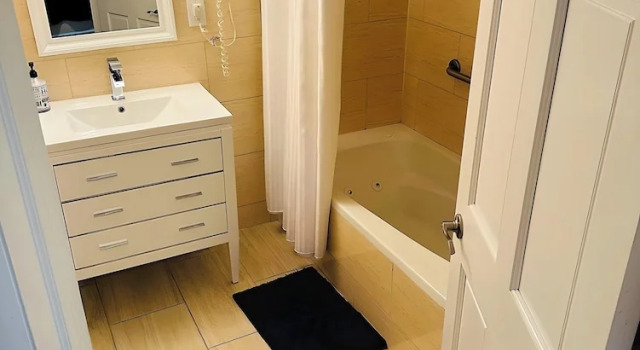 Семейный полулюкс Long Beach Hotel