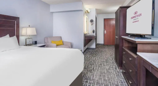 Двухместный номер Executive Crowne Plaza Milwaukee Airport by IHG