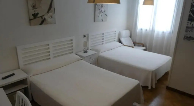 Четырёхместный номер Standard Hostal America