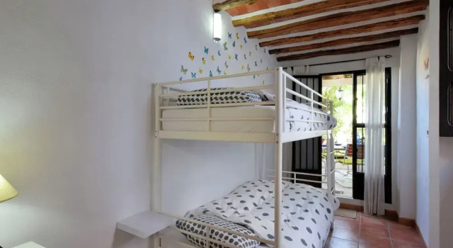 Beautiful Holiday Home with Private Pool in Rute, Reservar Casa de férias Rute Madrid