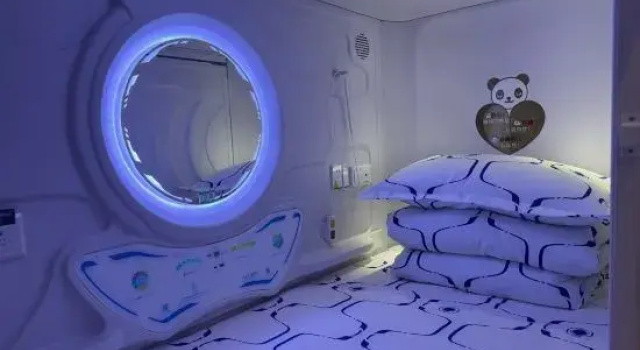 Мужская капсула Take a nap Hotel. Xi'an Xianyang International Airport Terminal 3
