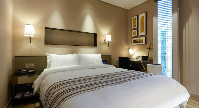 Homeinn Plus City Center