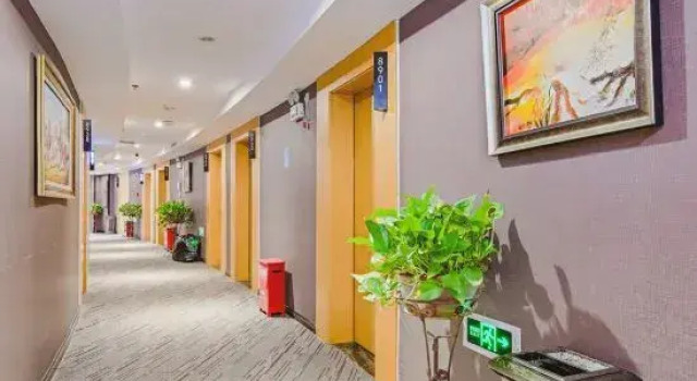 Thank Inn Chain Hotel (Zhengzhou Zhongyuan Futa Metro Station), Забронировать Отель Чжэнчжоу Хэнань, рядом с Zhongyuan Tower