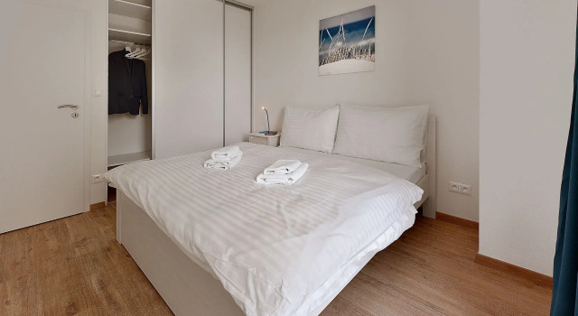 Apollis Business & Budget by Ambiente