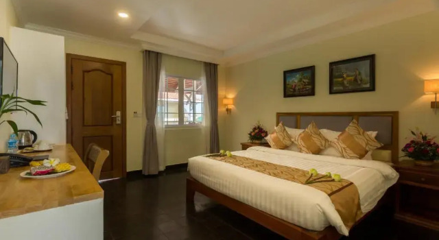 Трёхместный номер Deluxe с балконом и с видом на город Grand Bayon Siem Reap Hotel