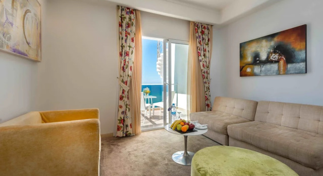 Номер Deluxe с балконом Hotel Farah Tanger