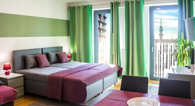 Prague apartment in residential tower · parking, Rezerwuj Apartament Hotele w Praga z parkingiem, w pobliżu Flora Subway Station, Parking