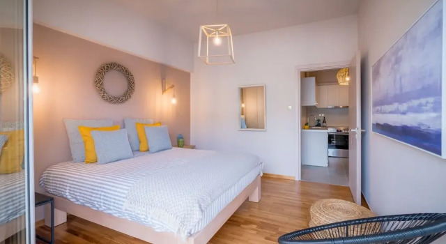 Brand new apartment touching Acropolis