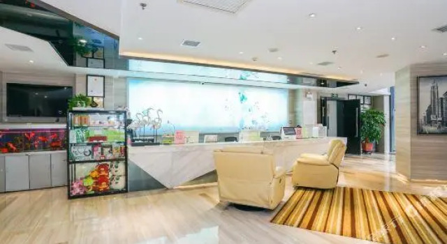 Gulong Hotel (Hanzhong High-speed Railway Station Wanbang)