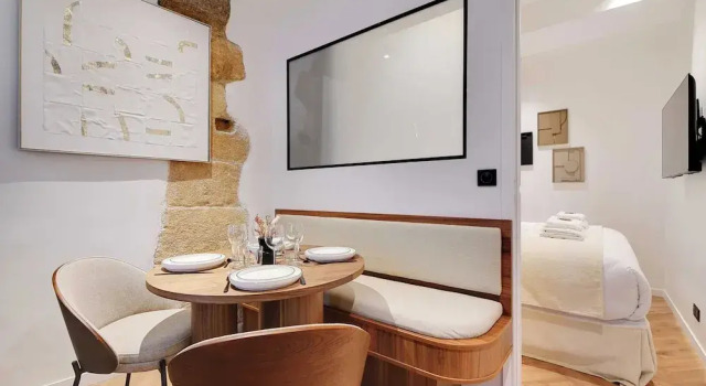 Апартаменты Elegant Comfort in the Heart of Paris-notre Dame