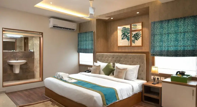 Люкс Luxury Time Square Boutique Hotel & Spa