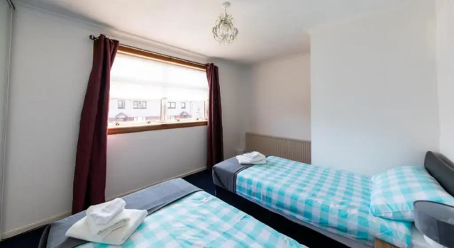 3 BED House w/Drive & Garden v/Fast WiFi near bioQuarter, Prenota Hotel Edimburgo 